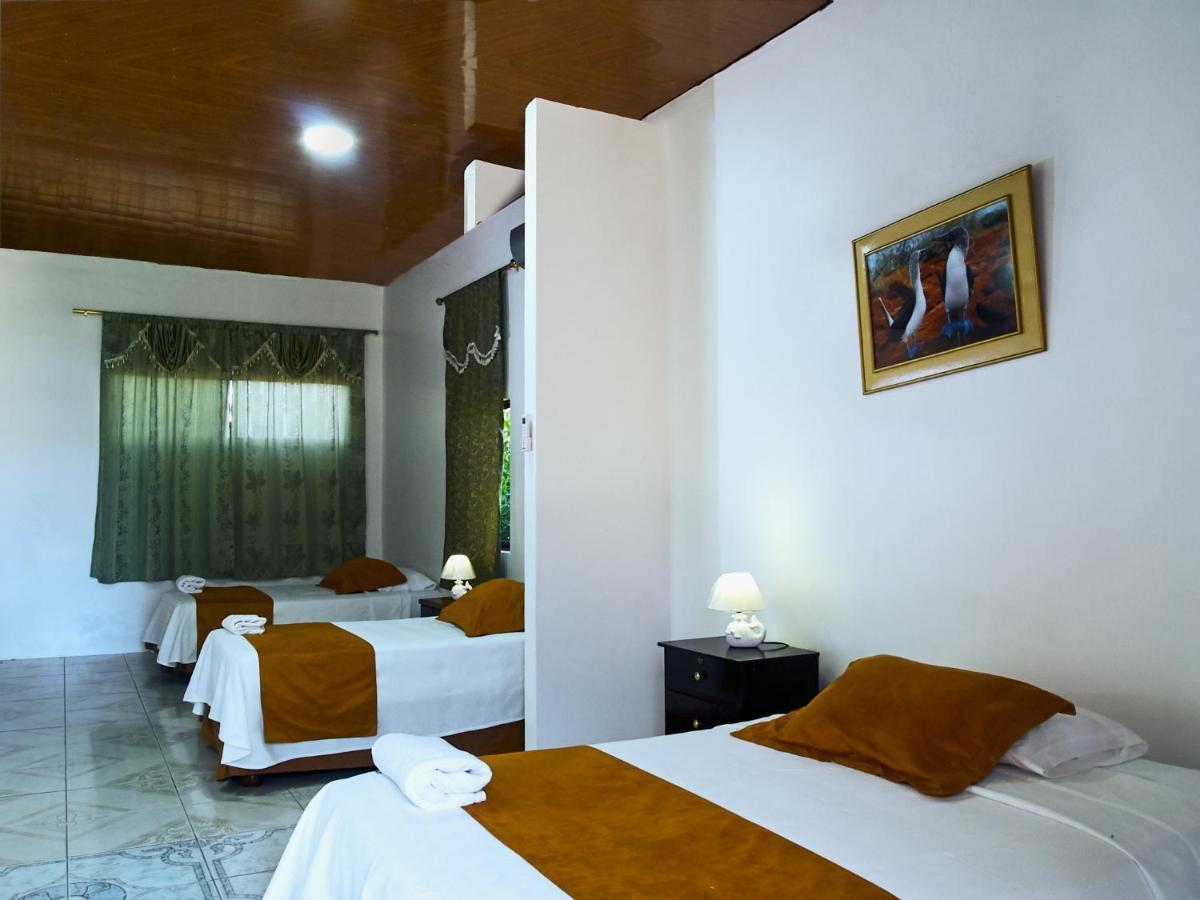 Hostal Muro De Las Lagrimas With High Speed Internet Starlink Puerto Villamil Dış mekan fotoğraf