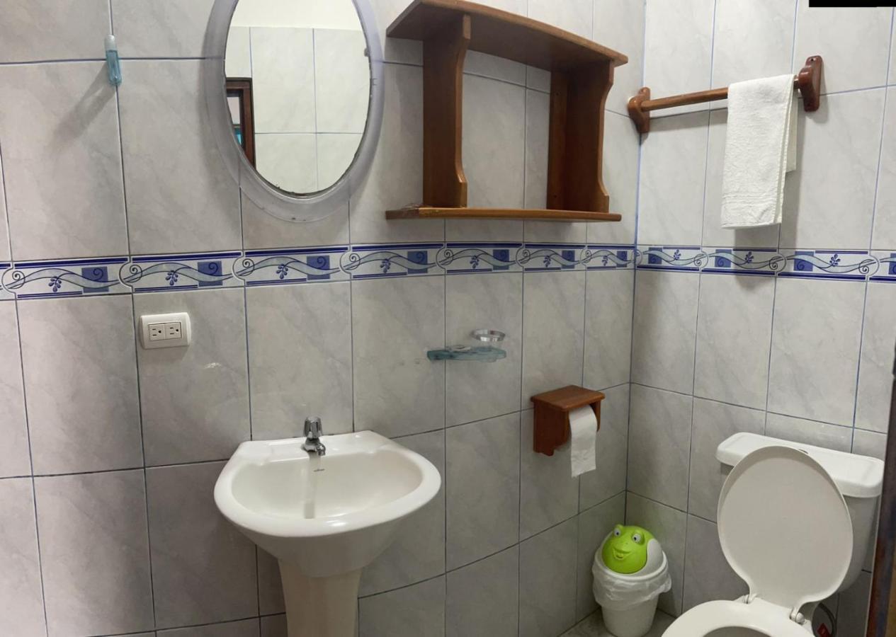 Hostal Muro De Las Lagrimas With High Speed Internet Starlink Puerto Villamil Dış mekan fotoğraf